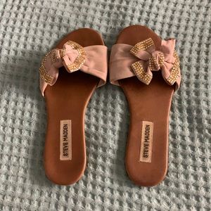 Tan Bow-Tie Steve Madden Sandals.